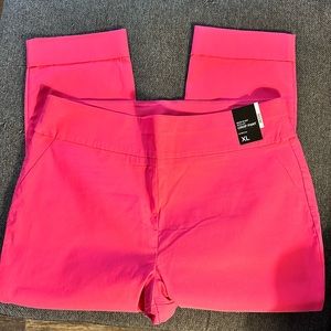 BNWT NY&C XL Petite pull on high waist crop pant